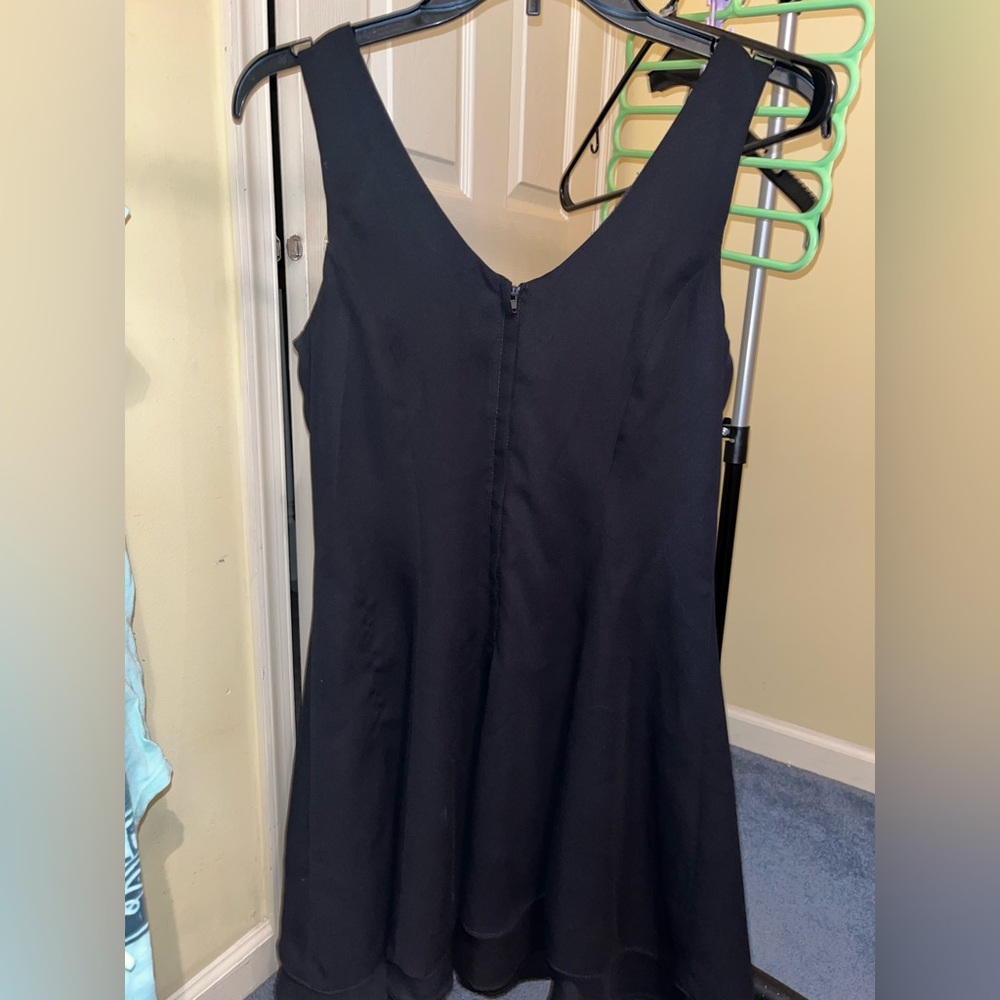 Women’s Plain Black Formal Dress- size 3 - Picture 5 of 9
